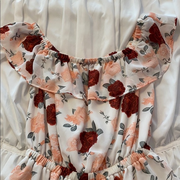 H&M woman’s romper - Picture 2 of 5